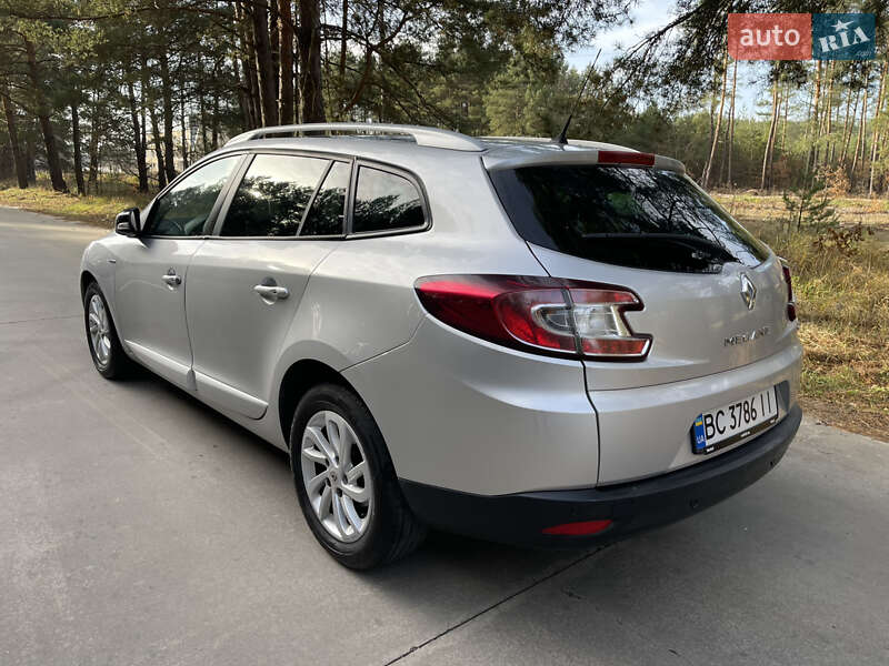 Универсал Renault Megane 2015 в Славуте фото 35 Универсал Renault Megane 2015 в Славуте