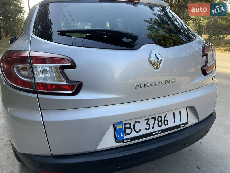 Универсал Renault Megane 2015 в Славуте фото 67 Универсал Renault Megane 2015 в Славуте