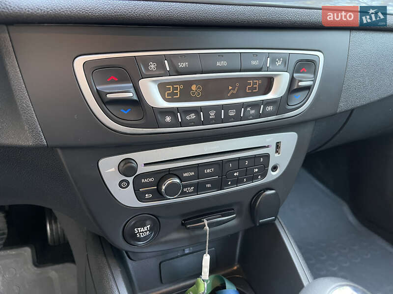 Универсал Renault Megane 2015 в Славуте фото 108 Универсал Renault Megane 2015 в Славуте