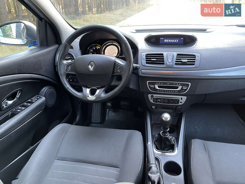 Универсал Renault Megane 2015 в Славуте фото 124 Универсал Renault Megane 2015 в Славуте