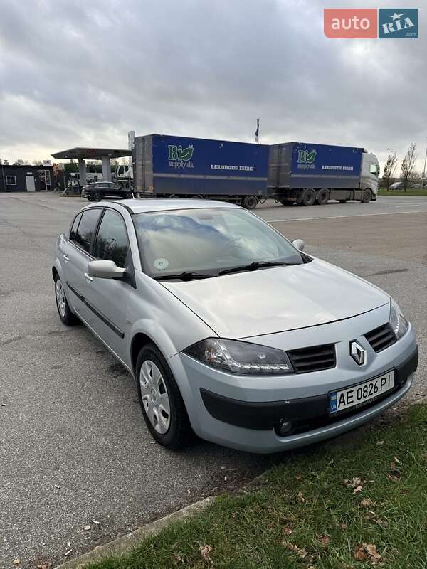 Седан Renault Megane 2004 в Запорожье фото 12 Седан Renault Megane 2004 в Запорожье