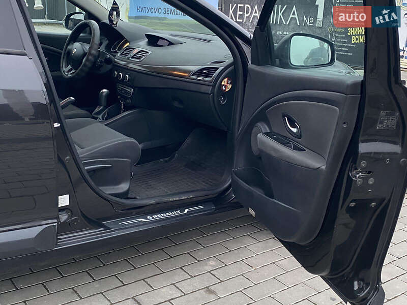 Хетчбек Renault Megane 2010 в Кам'янець-Подільському фото 11 Хетчбек Renault Megane 2010 в Кам'янець-Подільському