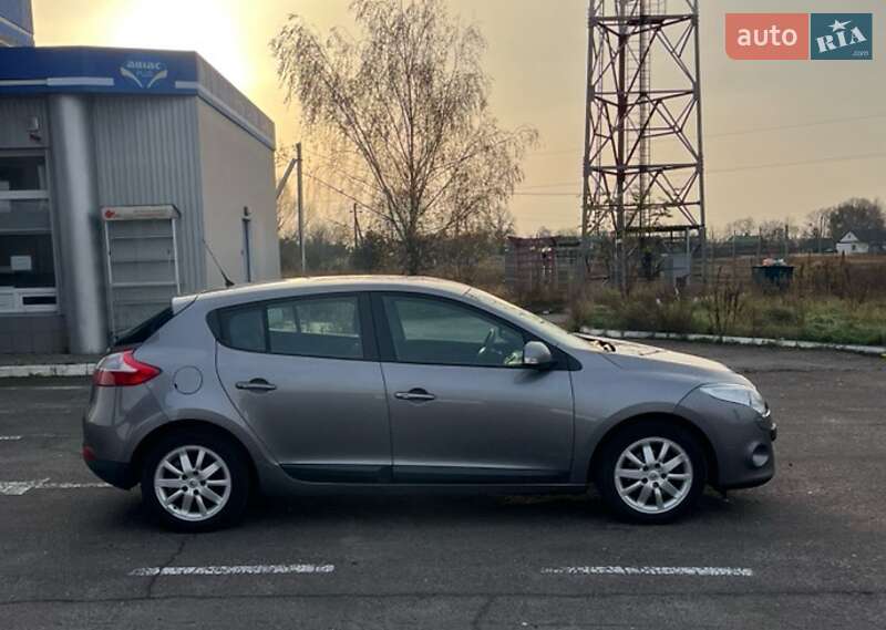 Хэтчбек Renault Megane 2011 в Радивилове