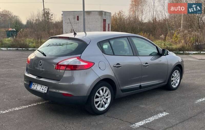 Хэтчбек Renault Megane 2011 в Радивилове