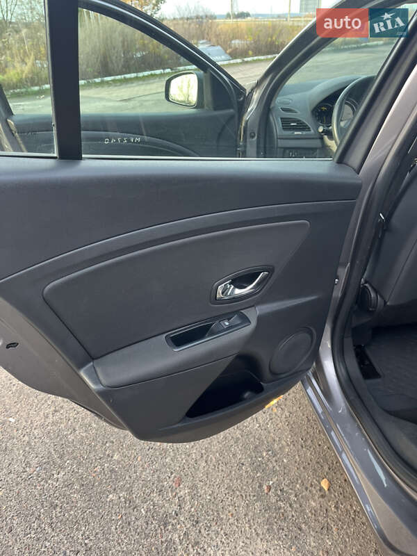 Хэтчбек Renault Megane 2011 в Радивилове