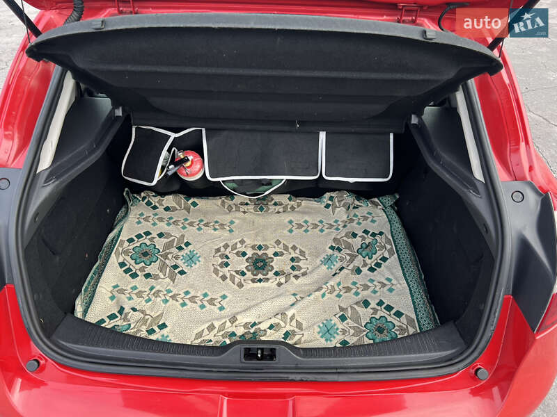 Хэтчбек Renault Megane 2011 в Звягеле