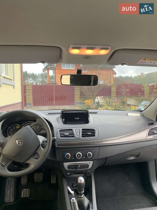 Хэтчбек Renault Megane 2015 в Вараше