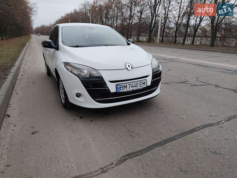 Хэтчбек Renault Megane 2011 в Сумах