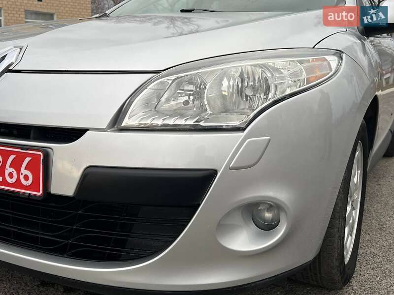 Универсал Renault Megane 2010 в Лубнах фото 29 Универсал Renault Megane 2010 в Лубнах