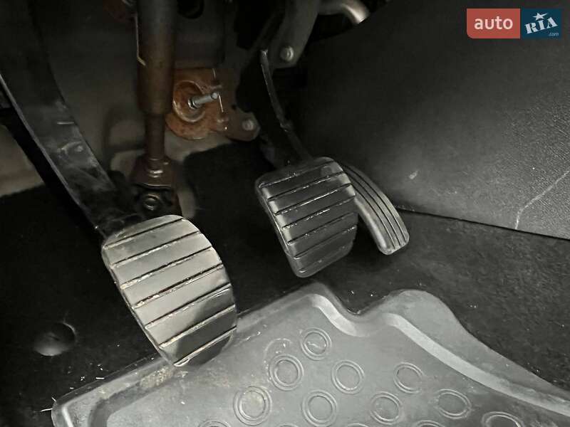 Универсал Renault Megane 2010 в Лубнах фото 58 Универсал Renault Megane 2010 в Лубнах