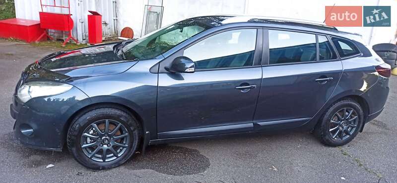 Универсал Renault Megane 2010 в Глухове