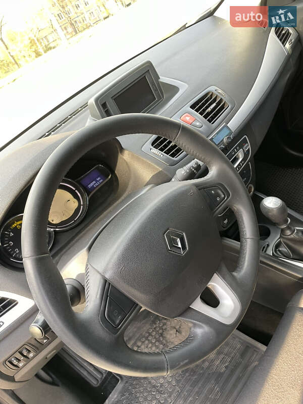 Універсал Renault Megane 2011 в Кривому Розі