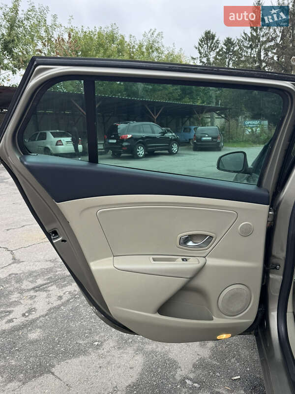 Универсал Renault Megane 2010 в Хмельницком фото 21 Универсал Renault Megane 2010 в Хмельницком