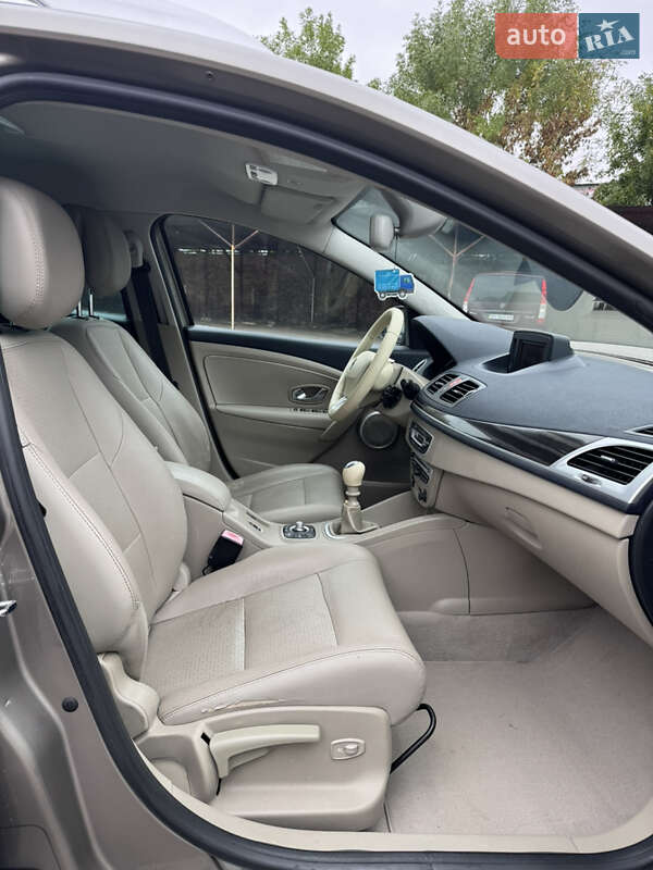 Универсал Renault Megane 2010 в Хмельницком фото 29 Универсал Renault Megane 2010 в Хмельницком