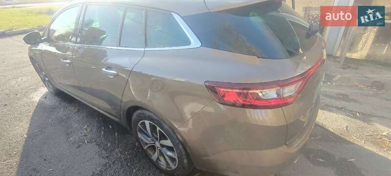 Универсал Renault Megane 2017 в Киеве фото 16 Универсал Renault Megane 2017 в Киеве