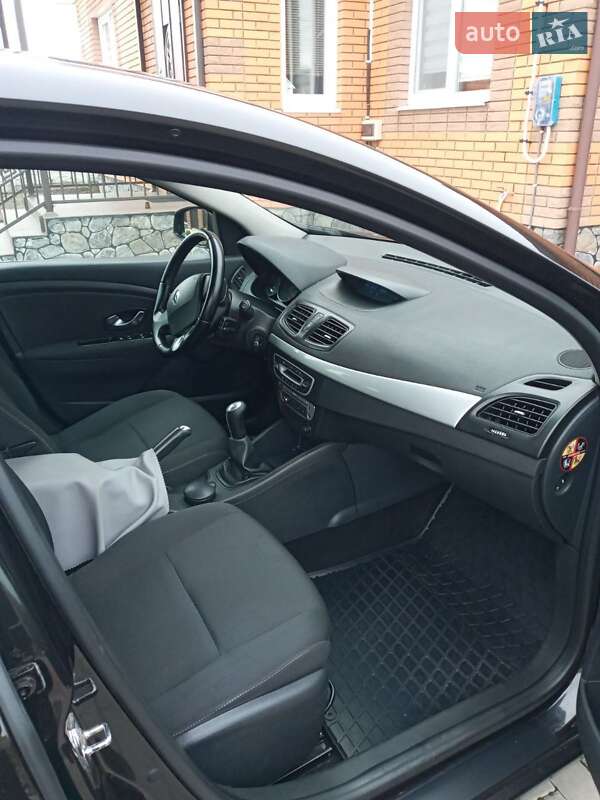 Хэтчбек Renault Megane 2011 в Виннице фото 7 Хэтчбек Renault Megane 2011 в Виннице