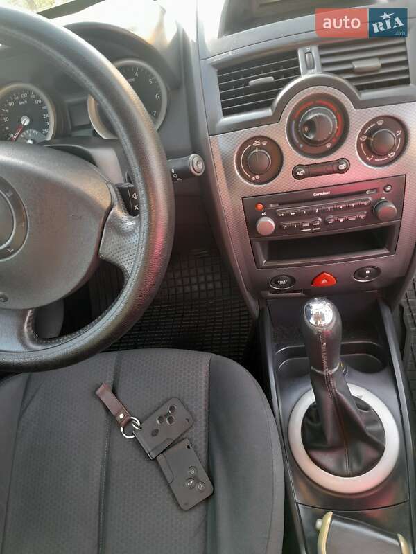 Универсал Renault Megane 2004 в Чигирине фото 17 Универсал Renault Megane 2004 в Чигирине