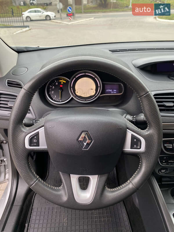 Универсал Renault Megane 2011 в Ровно фото 29 Универсал Renault Megane 2011 в Ровно