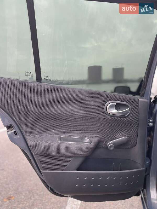 Хэтчбек Renault Megane 2006 в Киеве