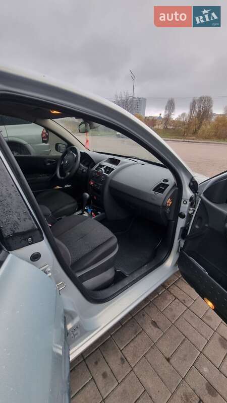 Седан Renault Megane 2004 в Киеве