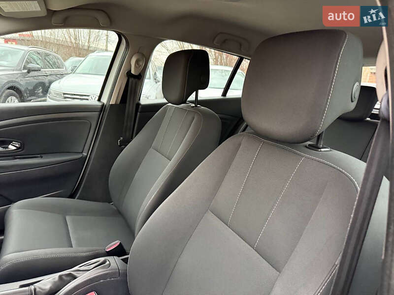 Хэтчбек Renault Megane 2014 в Коломые фото 17 Хэтчбек Renault Megane 2014 в Коломые