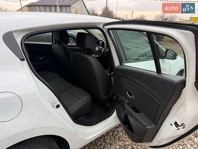 Хэтчбек Renault Megane 2014 в Коломые фото 25 Хэтчбек Renault Megane 2014 в Коломые