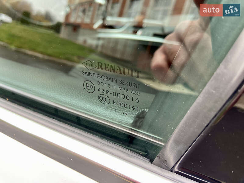 Хетчбек Renault Megane 2017 в Умані фото 34 Хетчбек Renault Megane 2017 в Умані