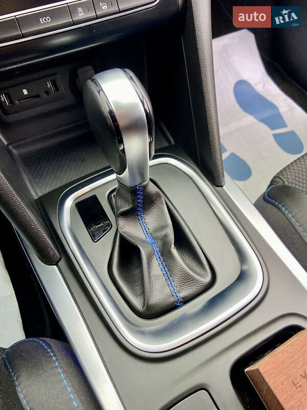 Хетчбек Renault Megane 2017 в Умані фото 58 Хетчбек Renault Megane 2017 в Умані