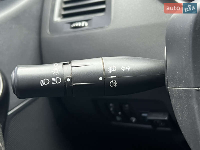 Седан Renault Megane 2007 в Черкасах фото 47 Седан Renault Megane 2007 в Черкасах