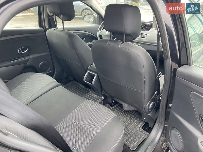 Универсал Renault Megane 2014 в Полтаве фото 12 Универсал Renault Megane 2014 в Полтаве
