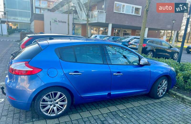 Хэтчбек Renault Megane 2012 в Корце