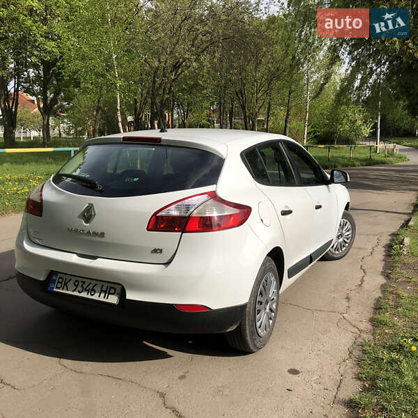 Хэтчбек Renault Megane 2010 в Вишневце фото 7 Хэтчбек Renault Megane 2010 в Вишневце