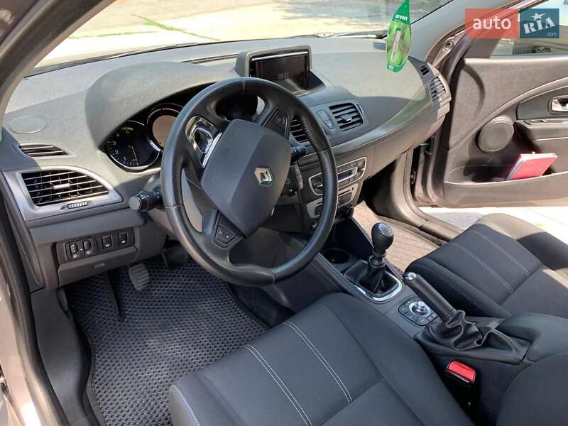 Універсал Renault Megane 2014 в Дніпрі фото 7 Універсал Renault Megane 2014 в Дніпрі