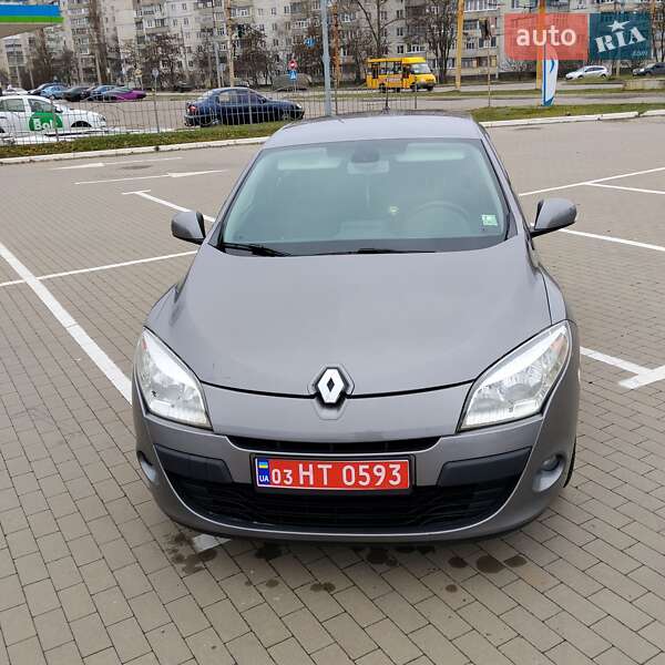 Хэтчбек Renault Megane 2011 в Сумах