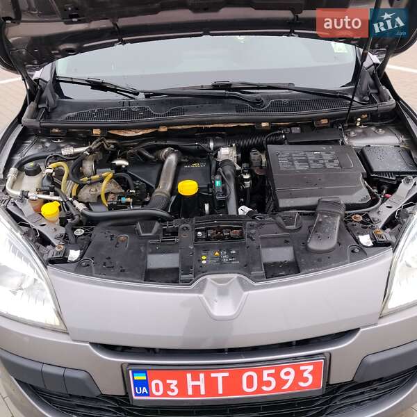 Хэтчбек Renault Megane 2011 в Сумах