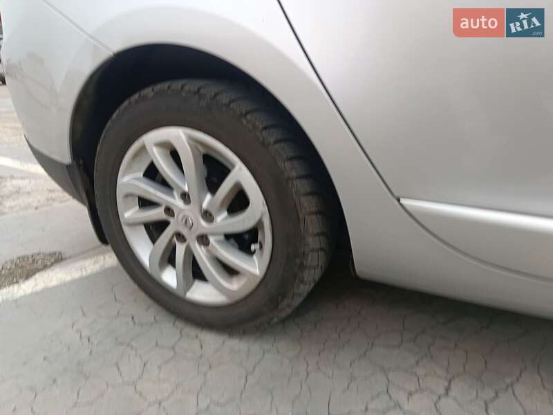 Универсал Renault Megane 2015 в Южноукраинске