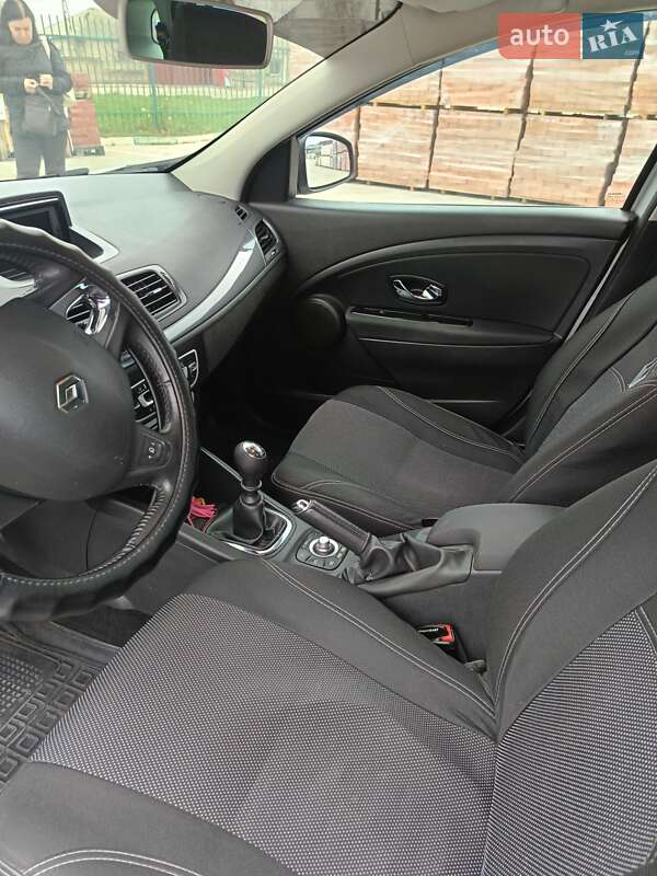 Универсал Renault Megane 2015 в Южноукраинске