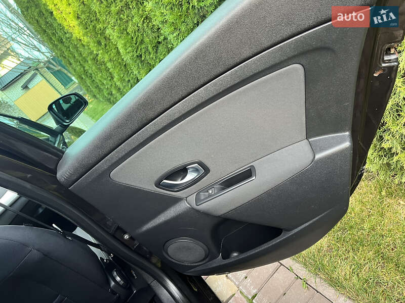 Универсал Renault Megane 2009 в Виннице фото 27 Универсал Renault Megane 2009 в Виннице