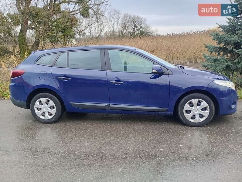 Универсал Renault Megane 2011 в Кременце