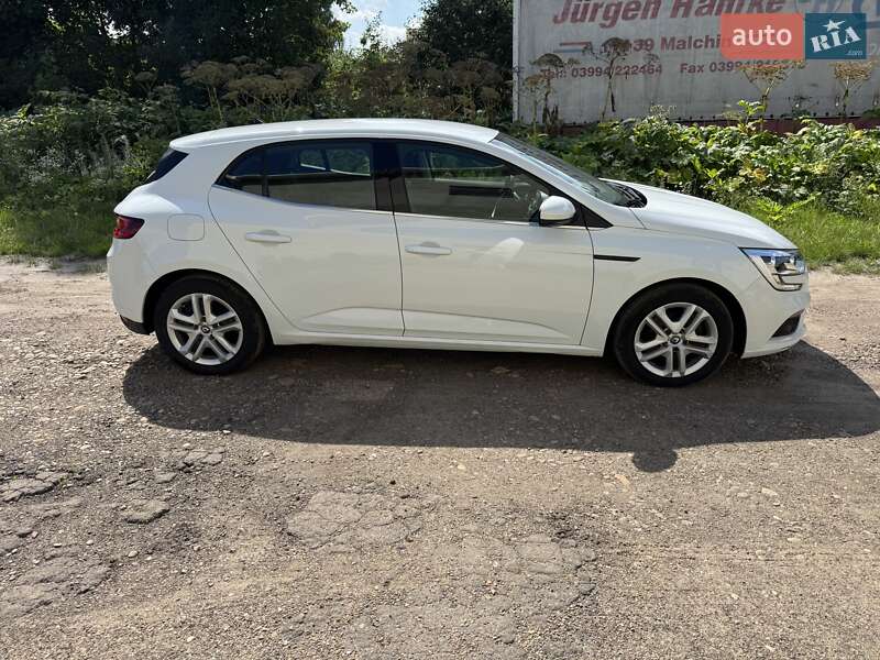 Хэтчбек Renault Megane 2017 в Калуше фото 7 Хэтчбек Renault Megane 2017 в Калуше