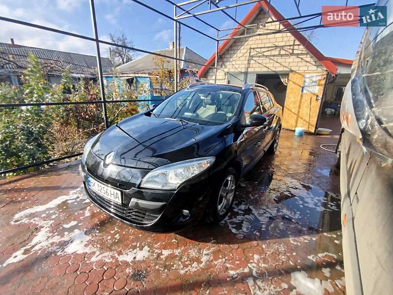Универсал Renault Megane 2011 в Первомайске