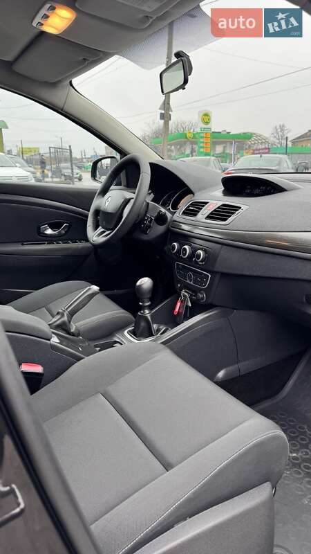 Универсал Renault Megane 2010 в Кропивницком фото 14 Универсал Renault Megane 2010 в Кропивницком
