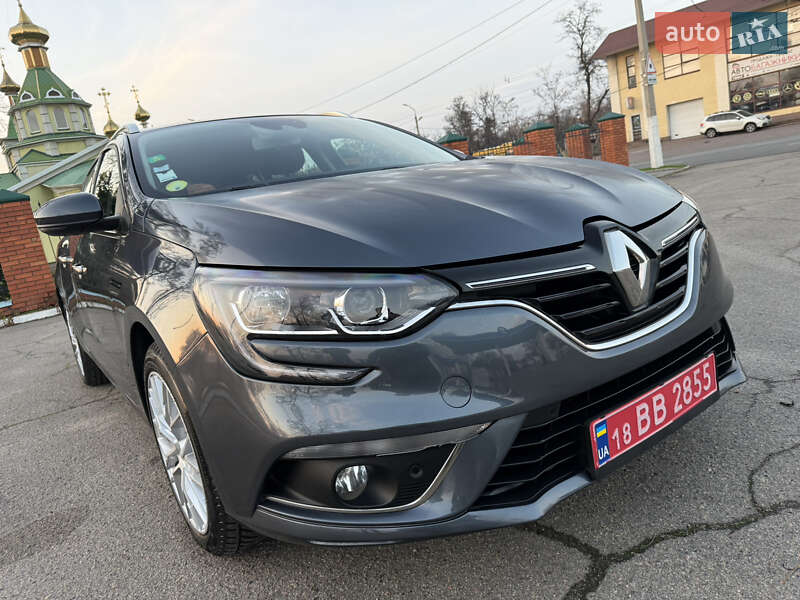 Универсал Renault Megane 2020 в Днепре фото 39 Универсал Renault Megane 2020 в Днепре