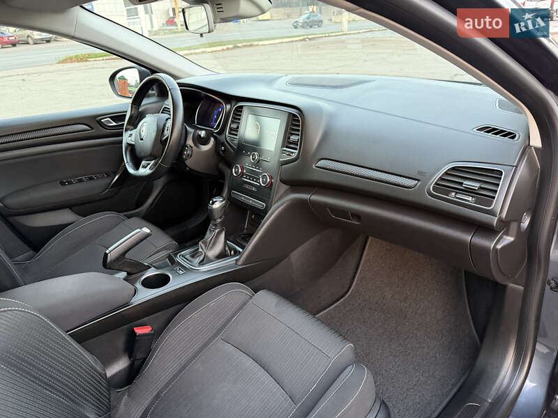 Универсал Renault Megane 2020 в Днепре фото 42 Универсал Renault Megane 2020 в Днепре