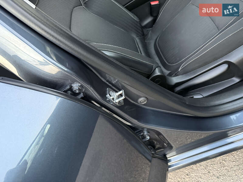 Универсал Renault Megane 2020 в Днепре фото 109 Универсал Renault Megane 2020 в Днепре