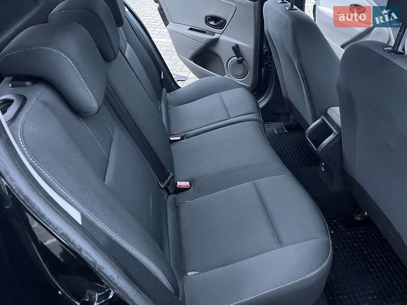 Хэтчбек Renault Megane 2011 в Виннице фото 41 Хэтчбек Renault Megane 2011 в Виннице