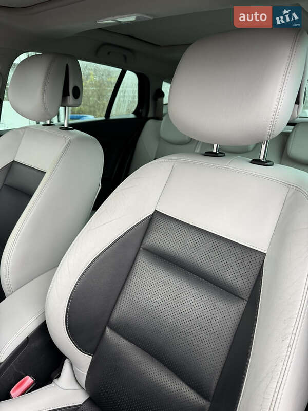 Универсал Renault Megane 2012 в Великой Багачке фото 31 Универсал Renault Megane 2012 в Великой Багачке