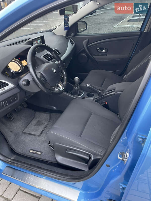 Универсал Renault Megane 2014 в Запорожье фото 23 Универсал Renault Megane 2014 в Запорожье