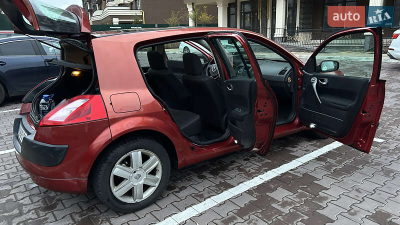 Хэтчбек Renault Megane 2005 в Киеве