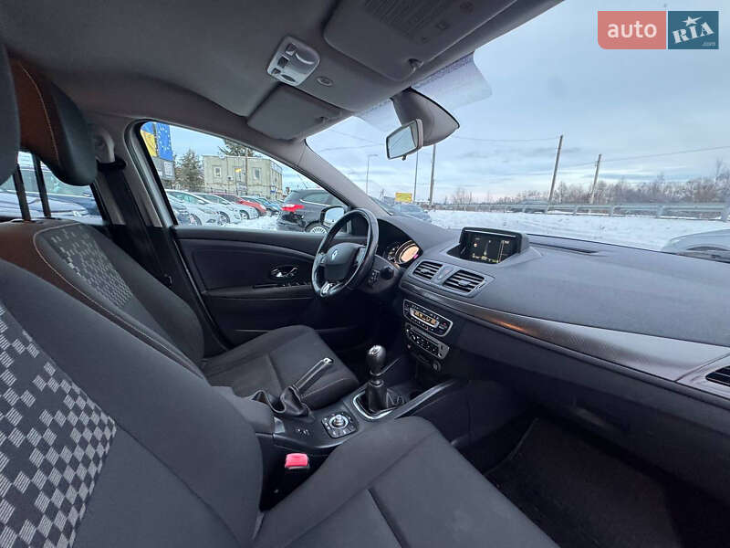 Хэтчбек Renault Megane 2013 в Стрые фото 28 Хэтчбек Renault Megane 2013 в Стрые